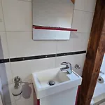 Appartement Cozy With Roof Terrace For 3 *