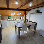 Cozy With Roof Terrace For 3 * Zürich