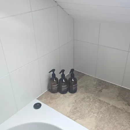 Apartment Cozy With Roof Terrace For 3 *