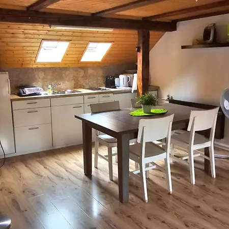 Apartment Cozy With Roof Terrace For 3