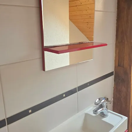 Cozy With Roof Terrace For 3 *